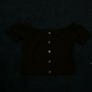 Crop top from the max